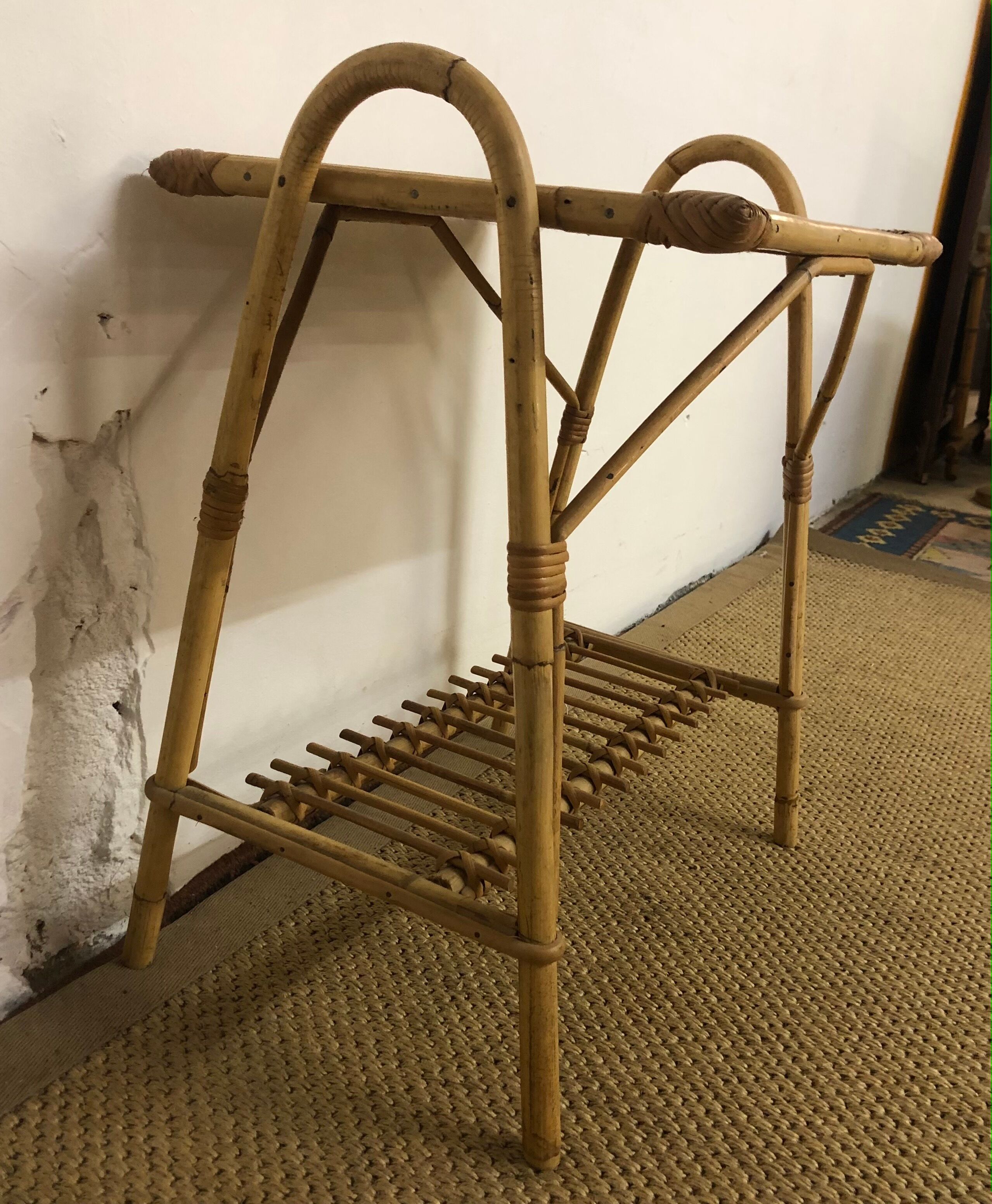 Rattan table