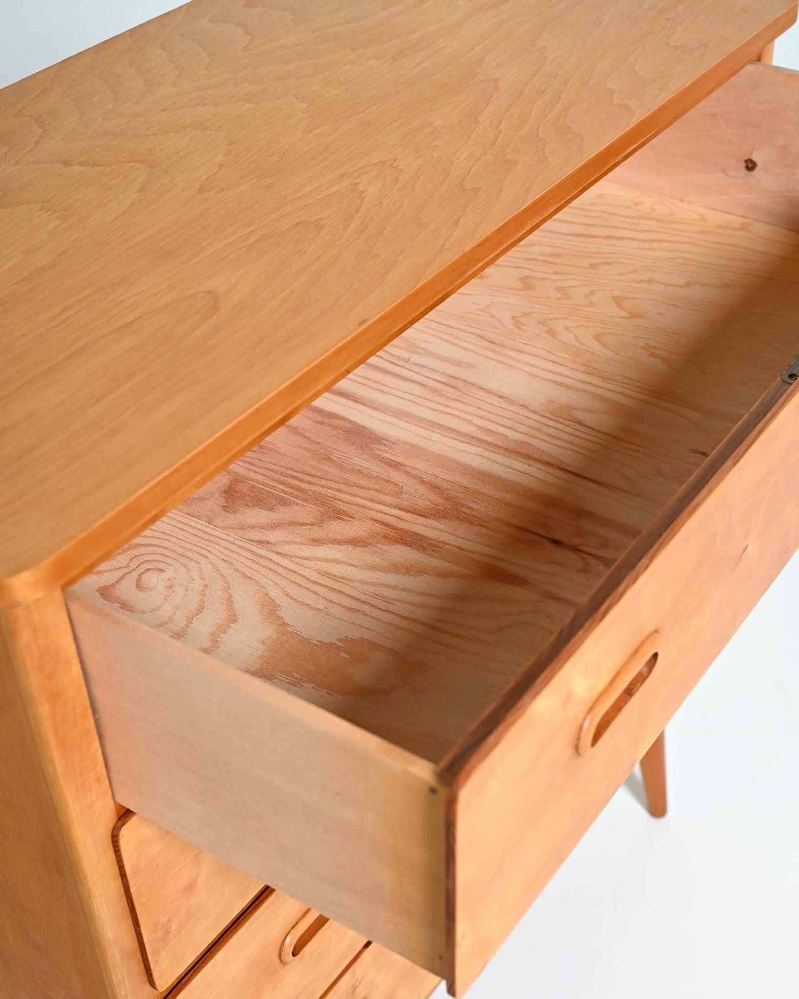 Commode en bouleau scandinave, années 1950-1960