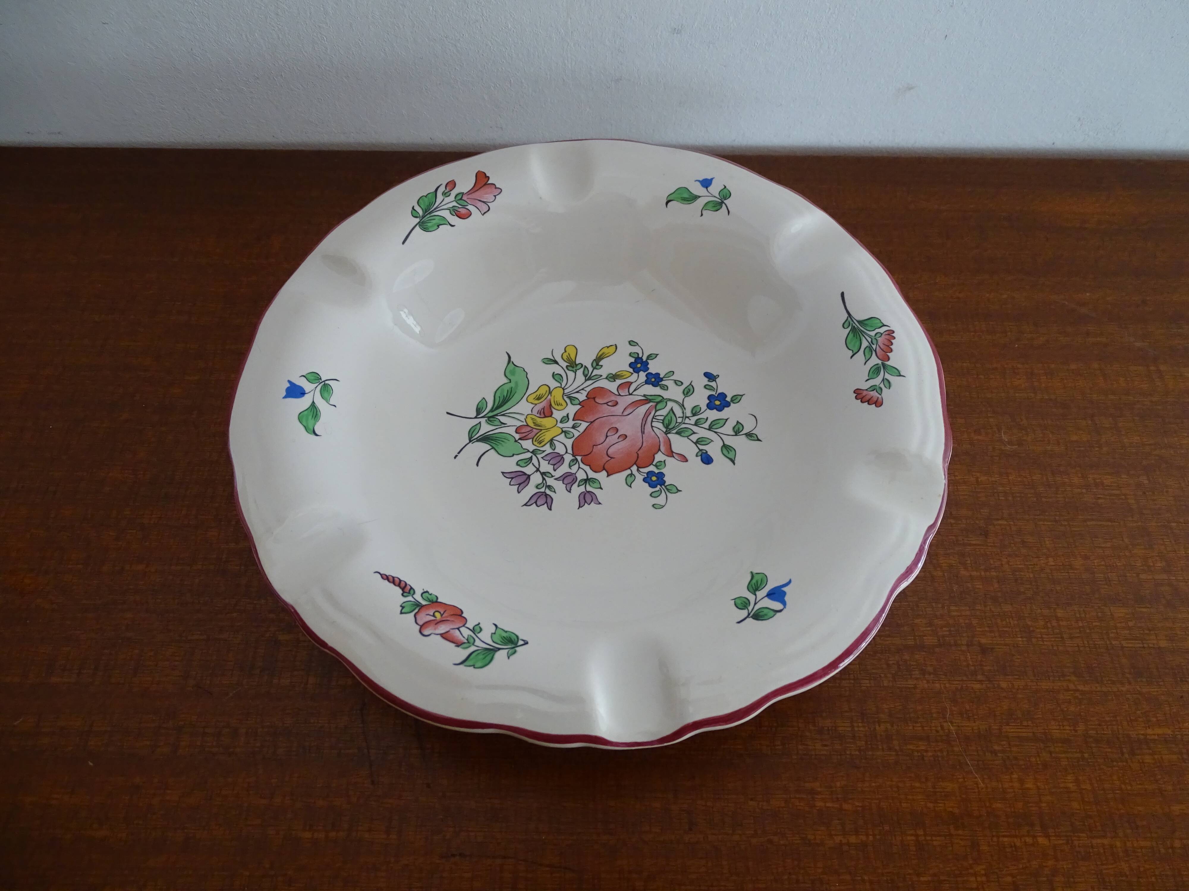 KG Lunéville earthenware ashtray with flower motifs Ø 18.5 cm