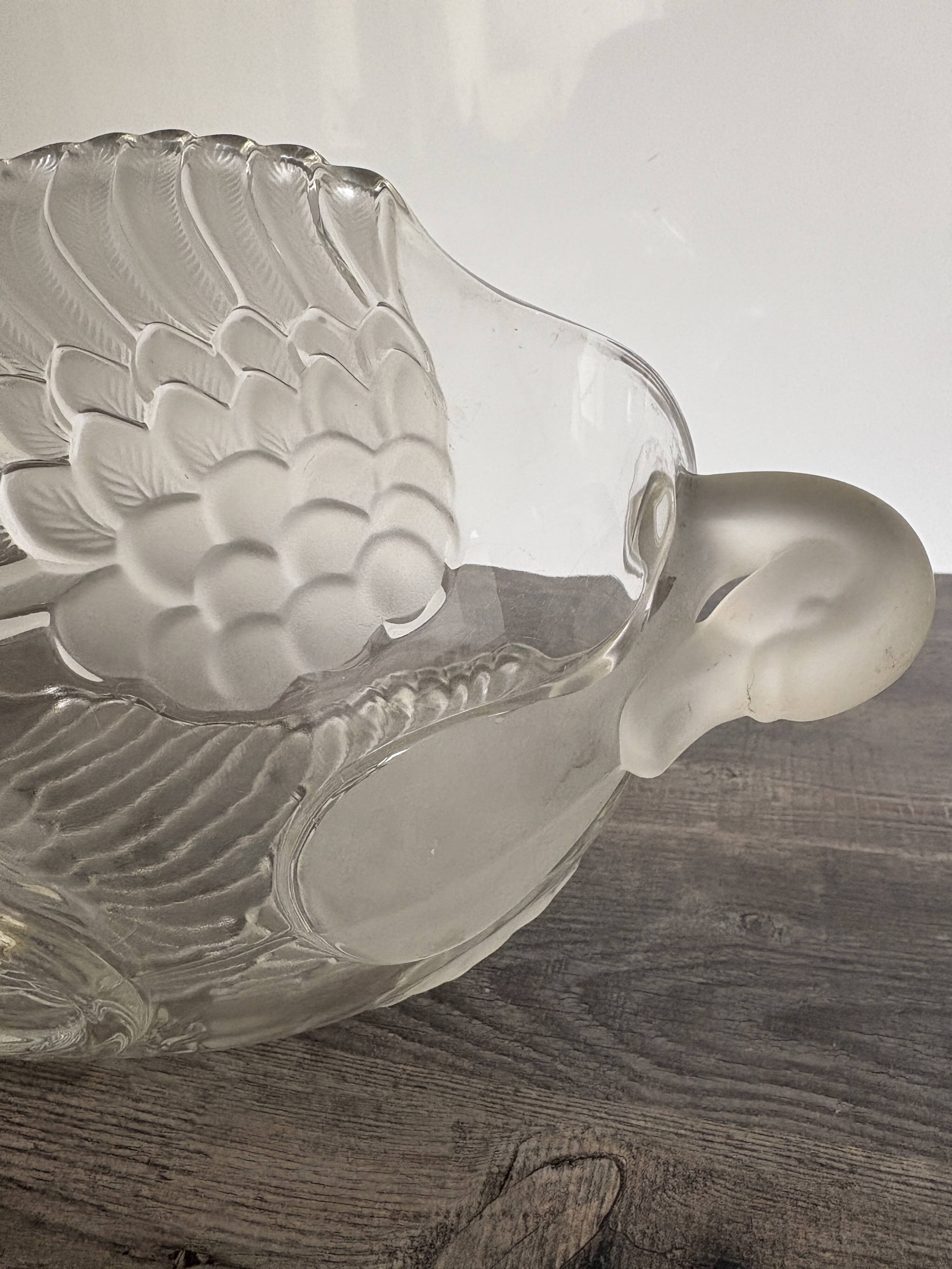 Art Deco molded pressed glass bowl – France 1930