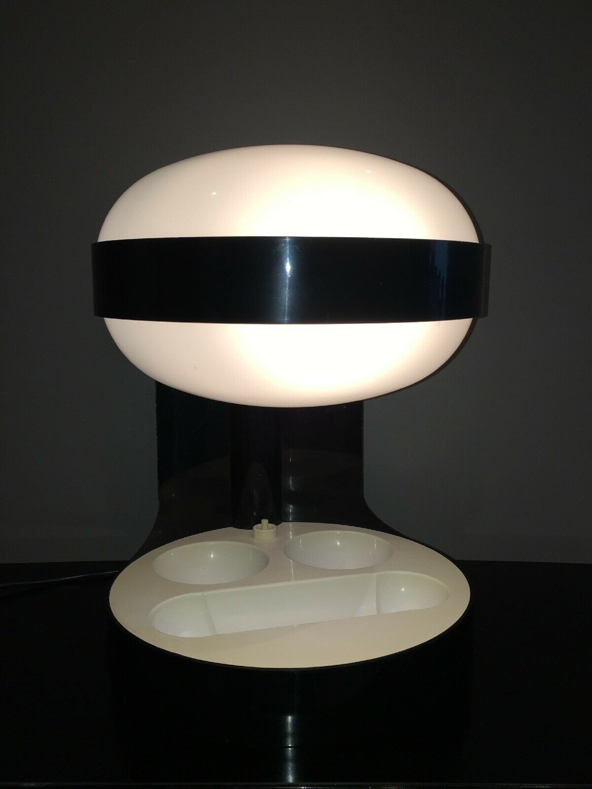 Joe Colombo's KD29 landing lamp