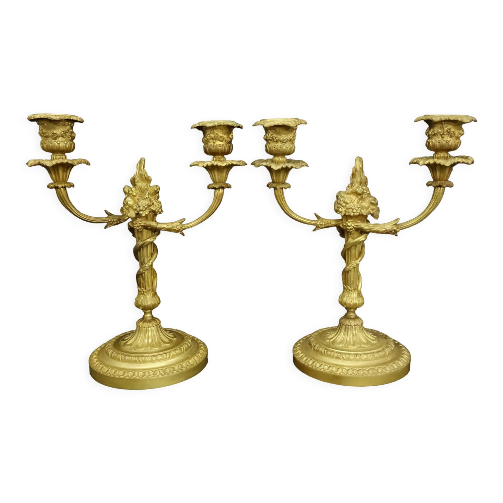 Paire de bougeoirs style Louis XVI du XIXe