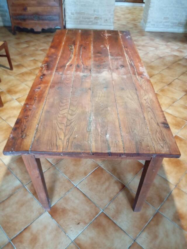 Table de ferme dite "de couvent" en bois fruitier (cerisier ou merisier)