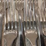 12 silver-plated dessert forks by Christofle Cluny, 17.1cm