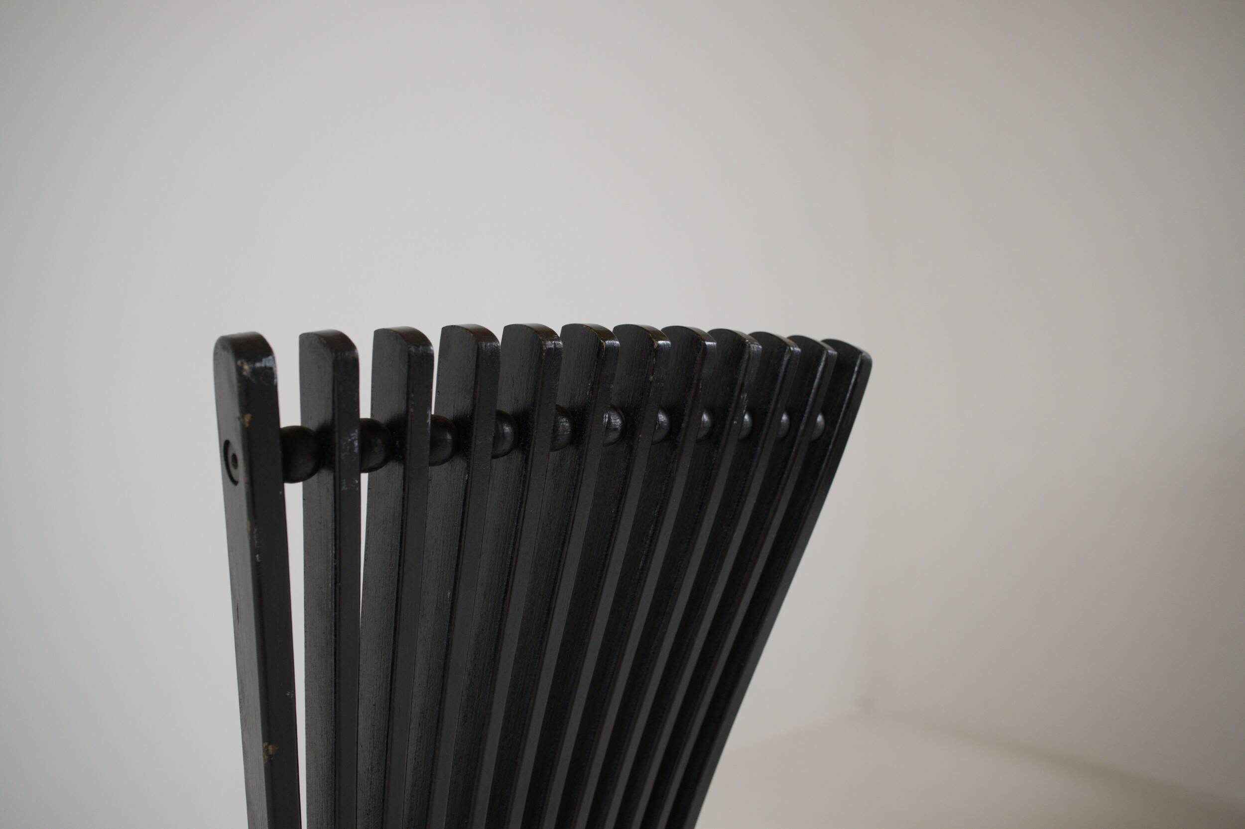 Set of 4 dining chairs "Totem" by Torstein Nilsen