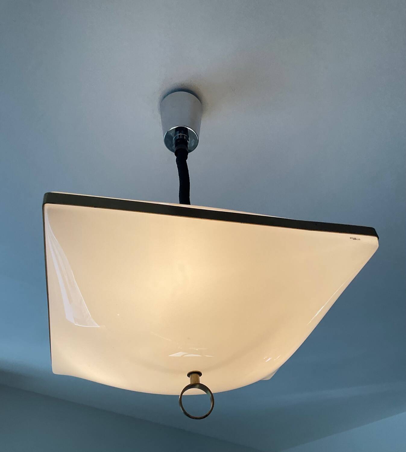 Suspension by Stilux rises and falls from the 60s-70s