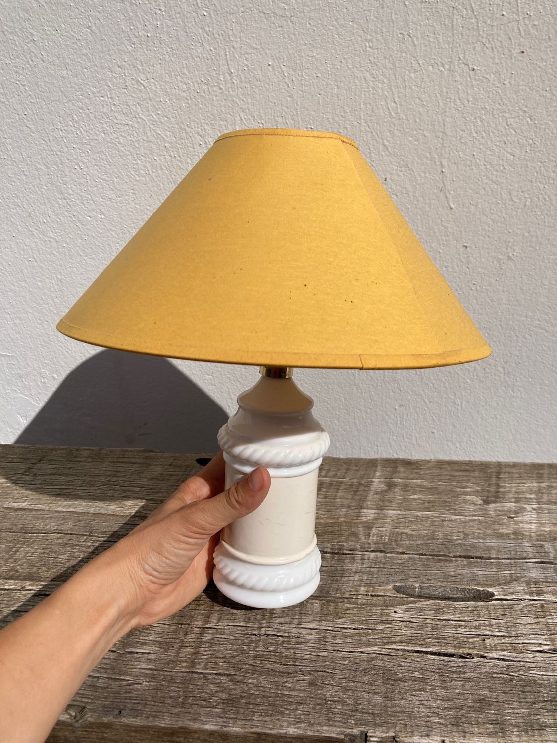 Bedside lamp in earthenware