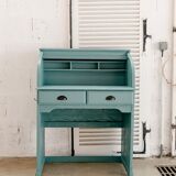 School curtain desk