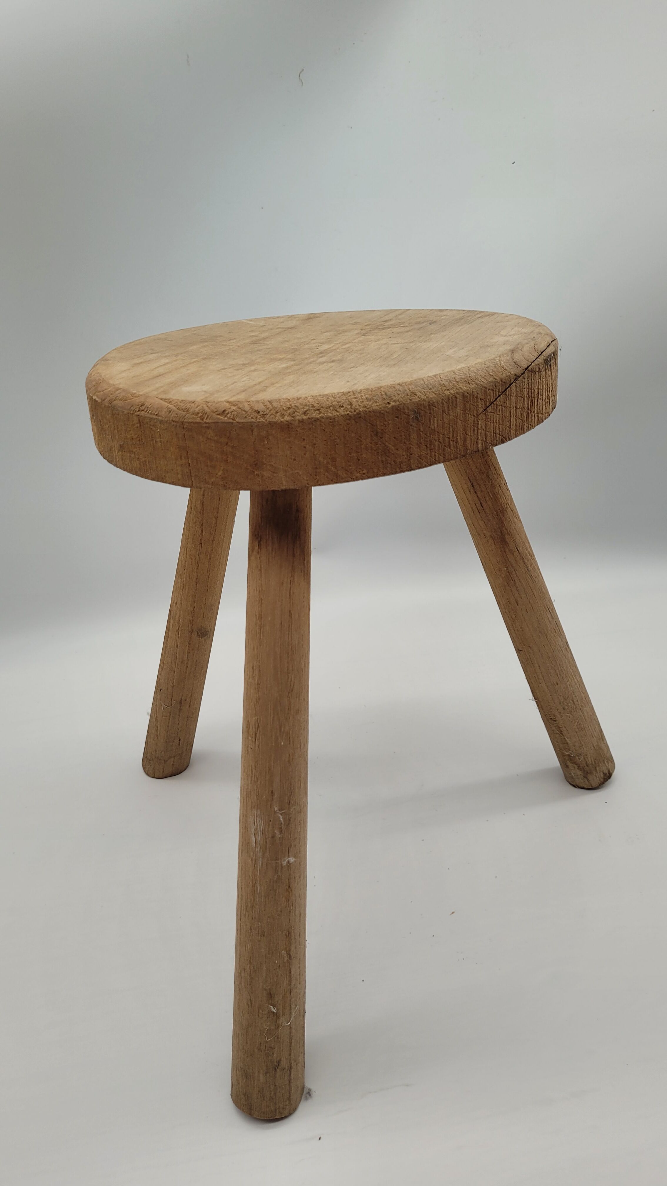 Light shepherd stool