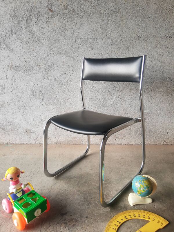 Chaise traineau skaï noir années 70 vintage