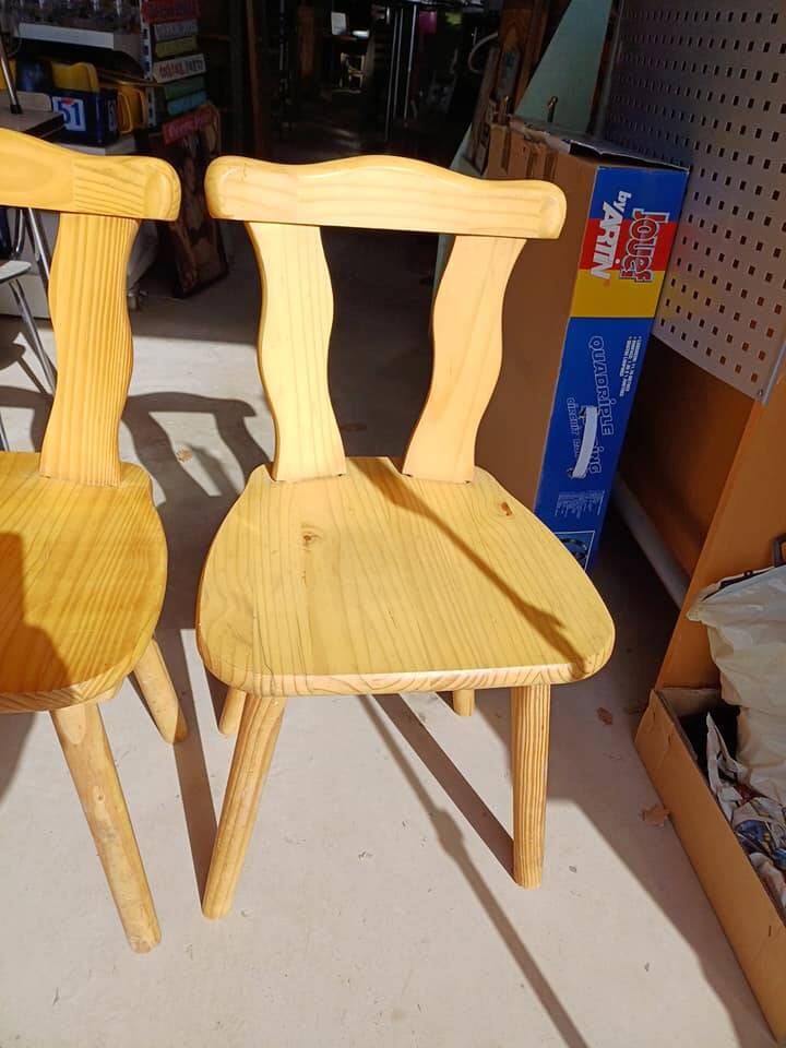 2 country Bavarian chairs