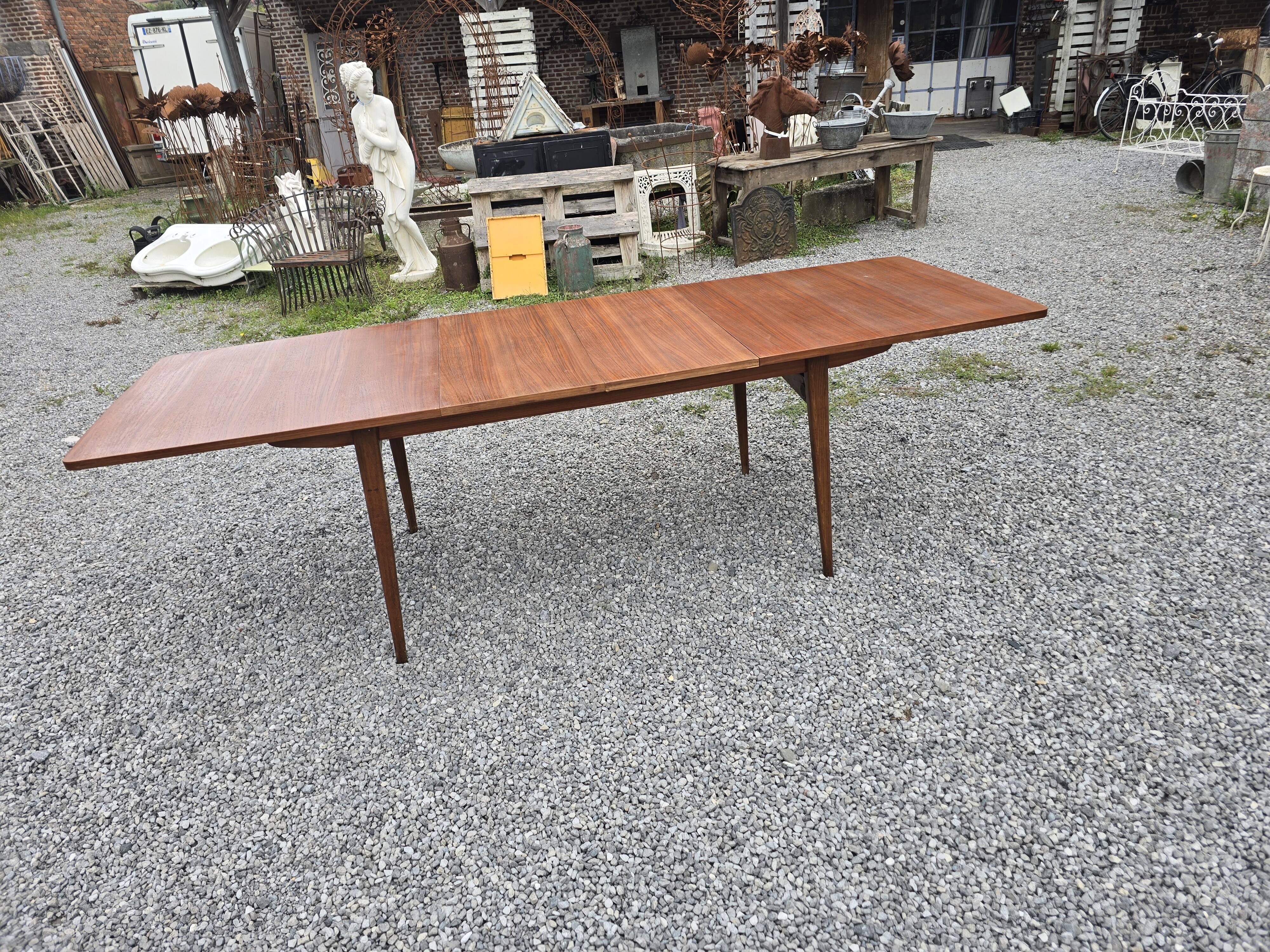 Scandinavian extendable table from the 60s in teak, 250cm L