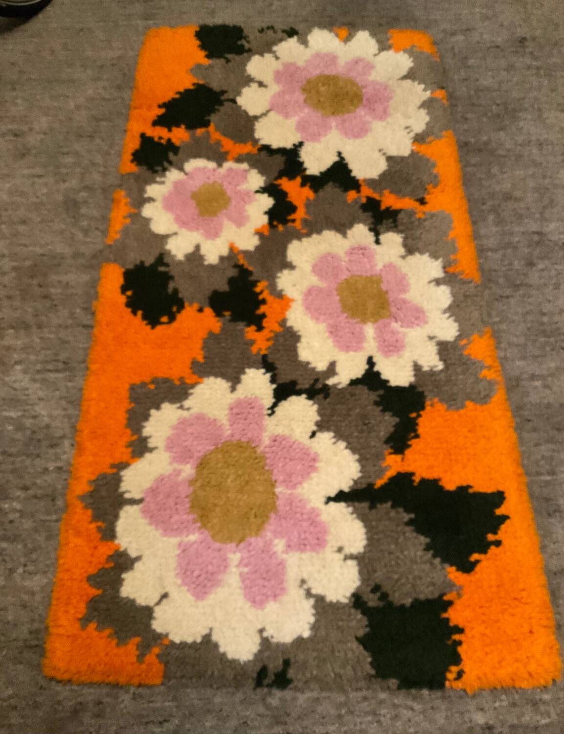 Vintage wool rug from the 70s