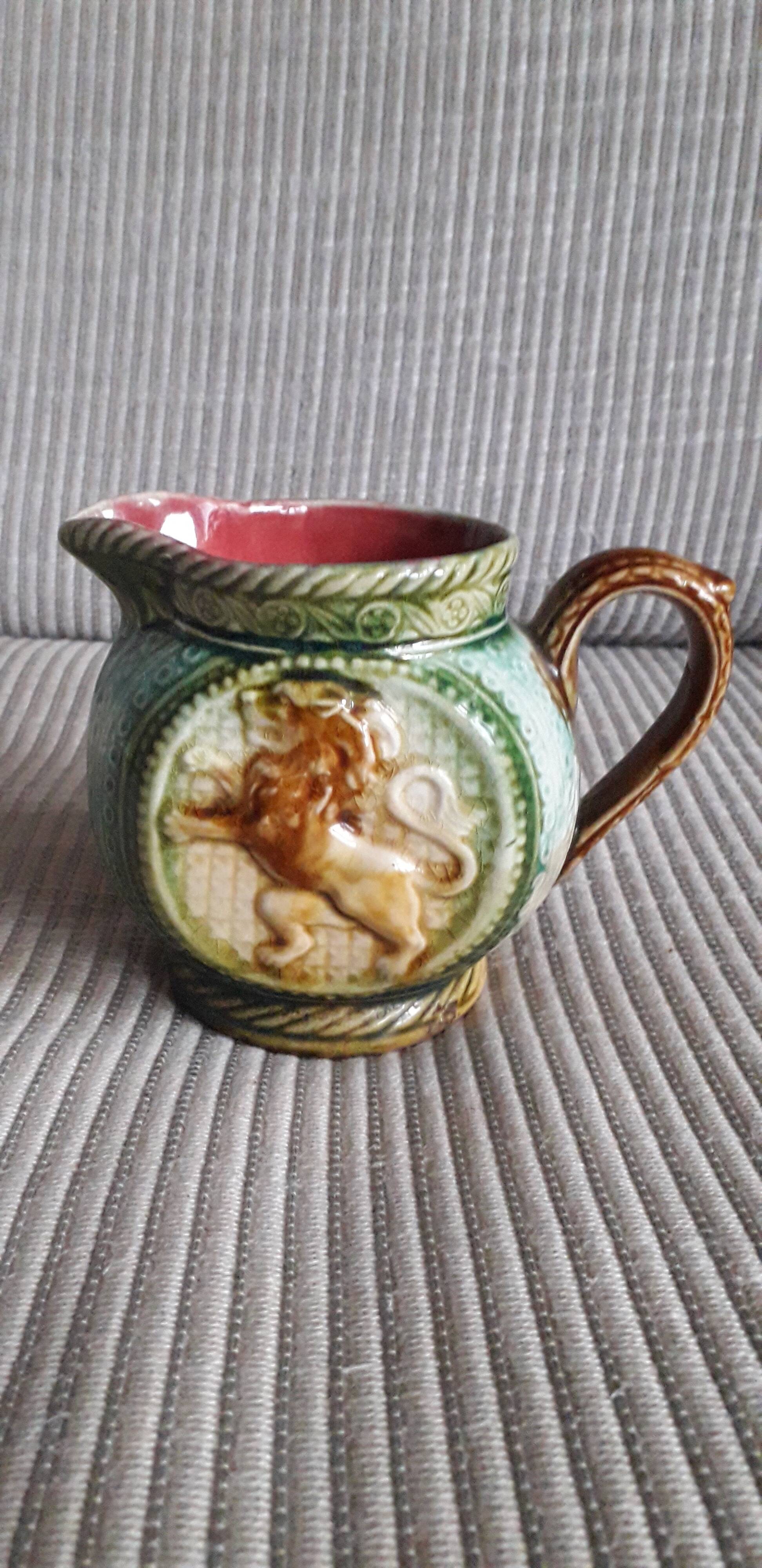 Very original ceramic slip from Onnaing