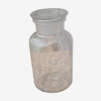 Large transparent apothecary pot