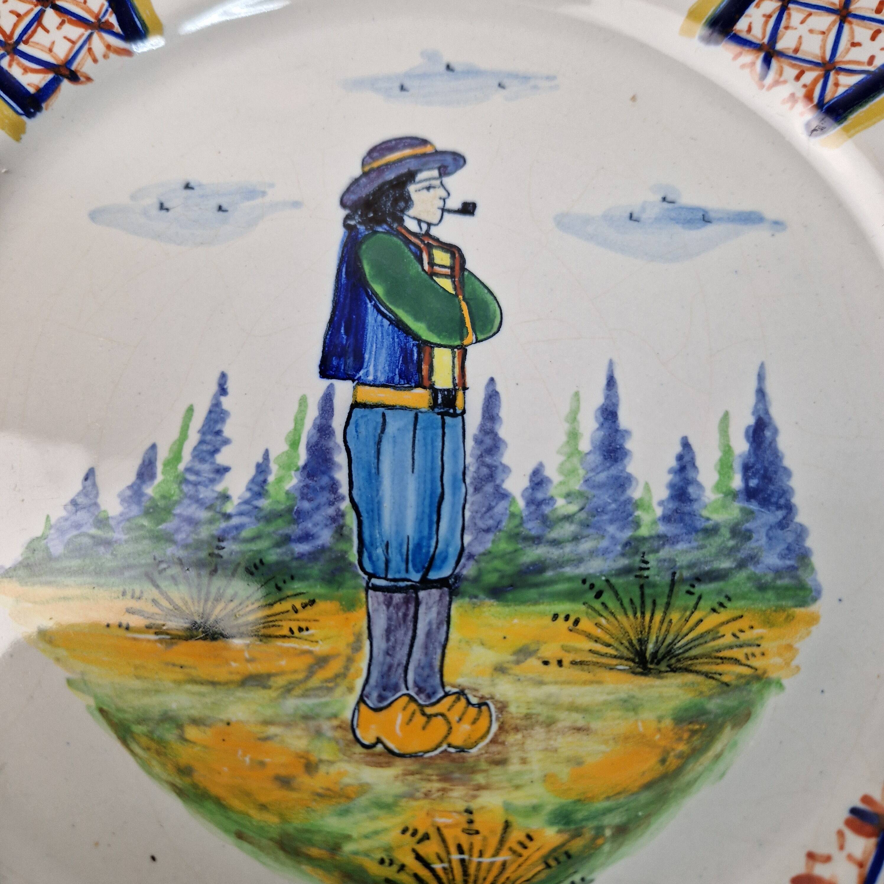Old wall plate Character Henriot Quimper