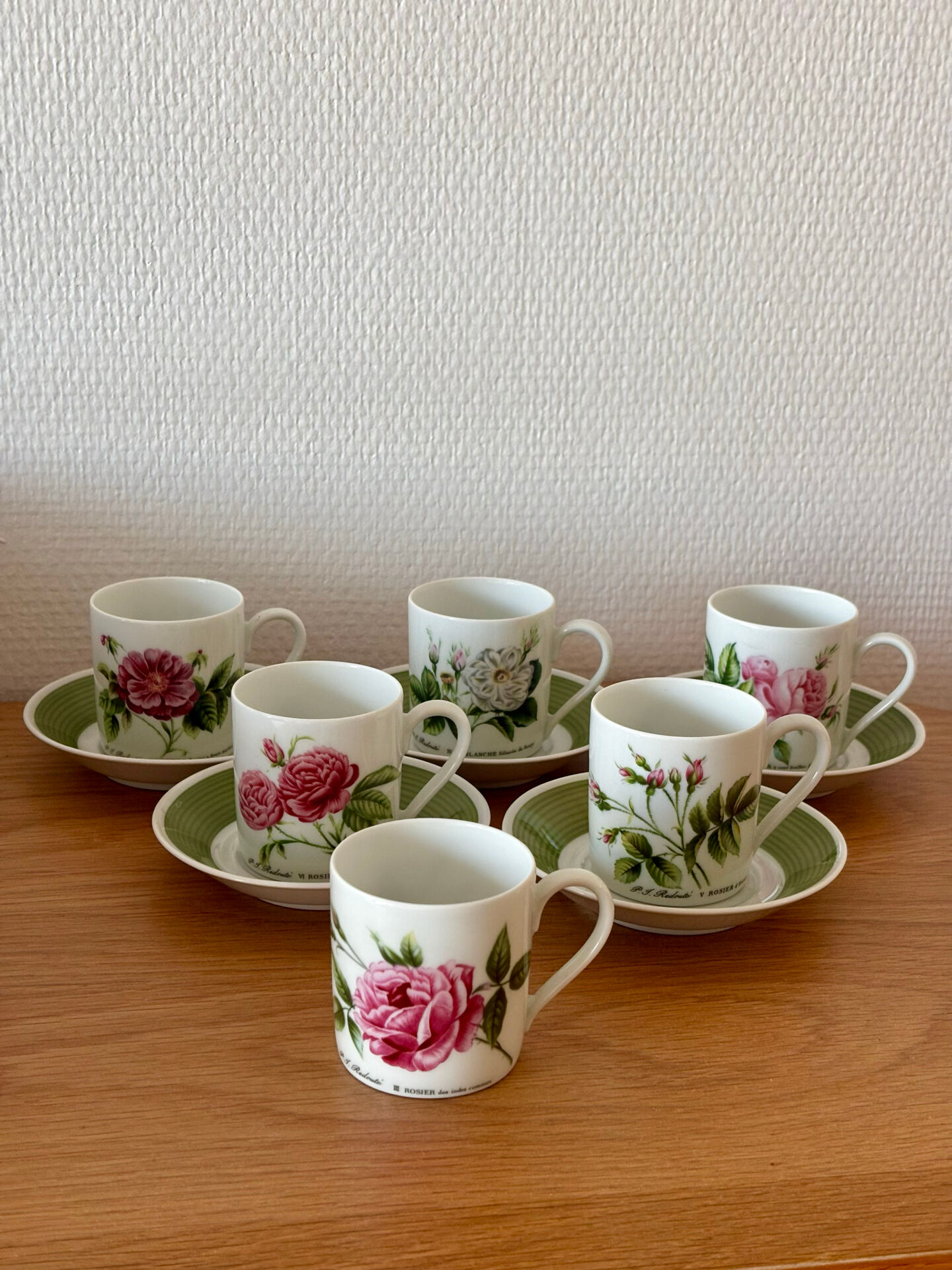 6 cups 5 saucers floral porcelain Hutschenreuther