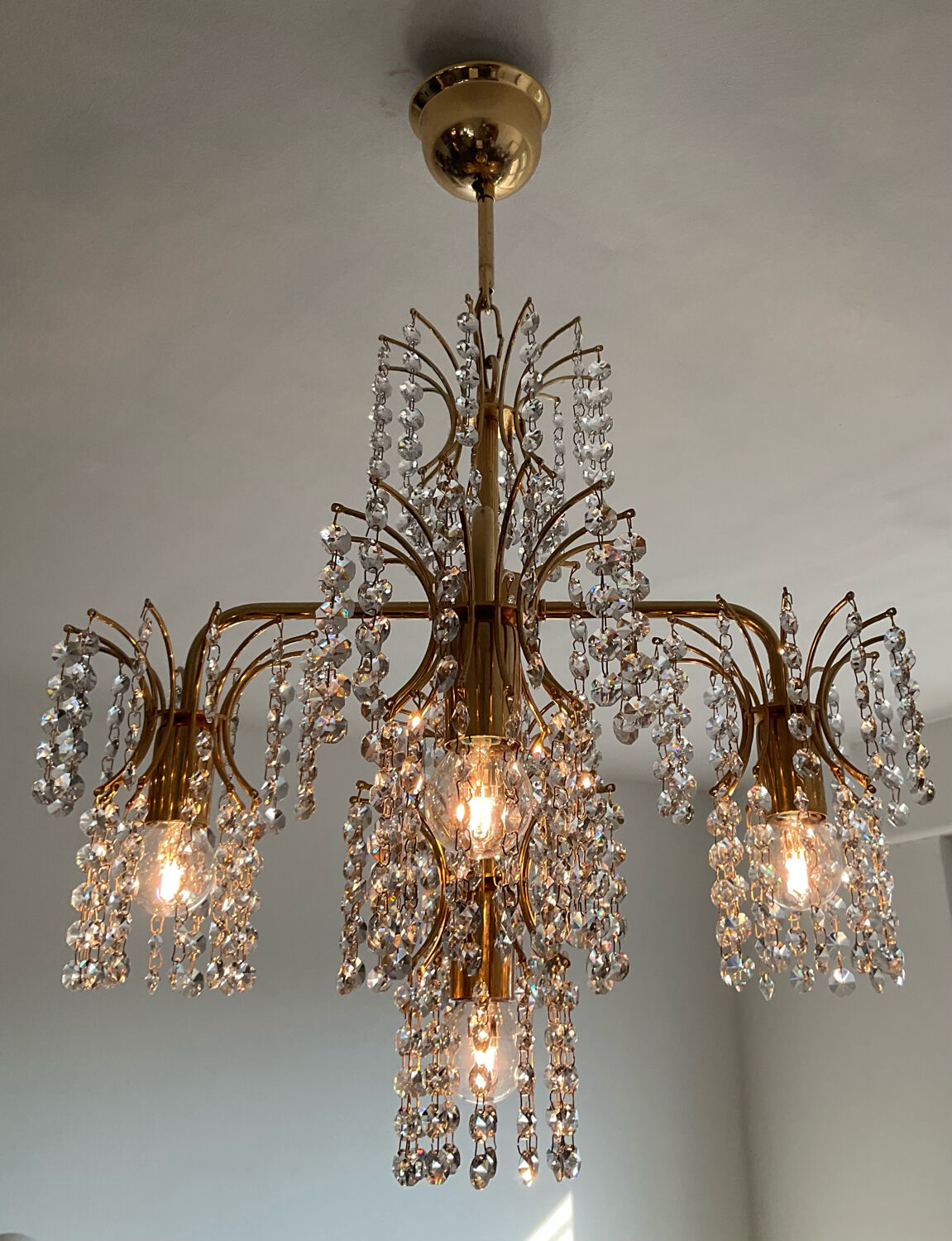 Crystal tassel chandelier from the 60s and 70s