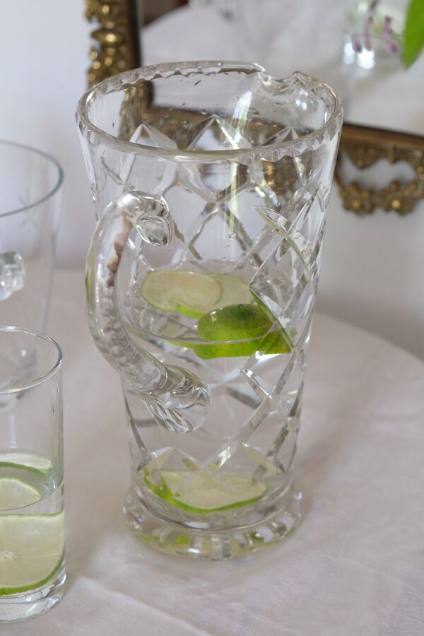 Broc en cristal taillé années 50