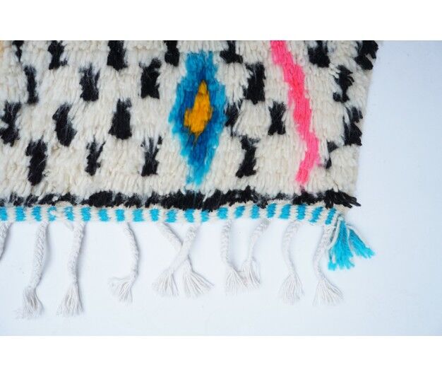 Colorful Berber carpet 172x112cm