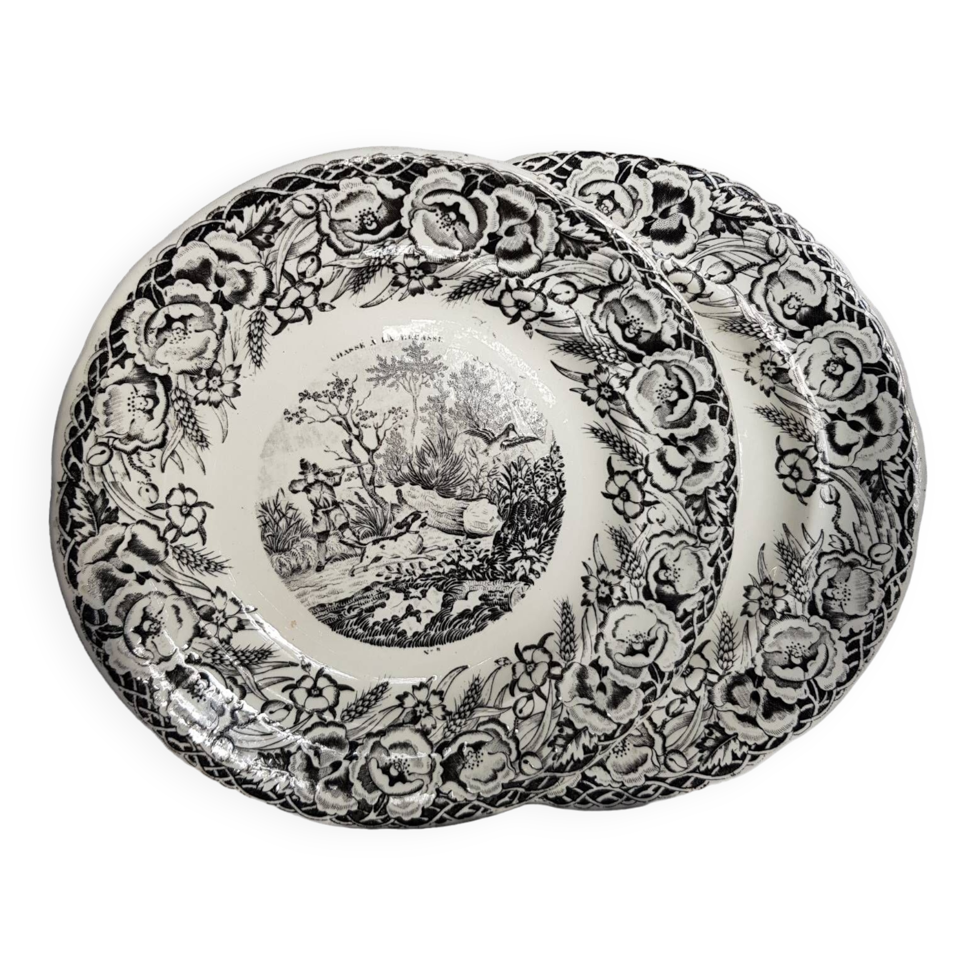 Lot de 2 assiettes parlantes Gien en noir et blanc