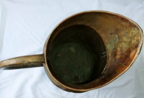 Coal bucket XIX copper pouring