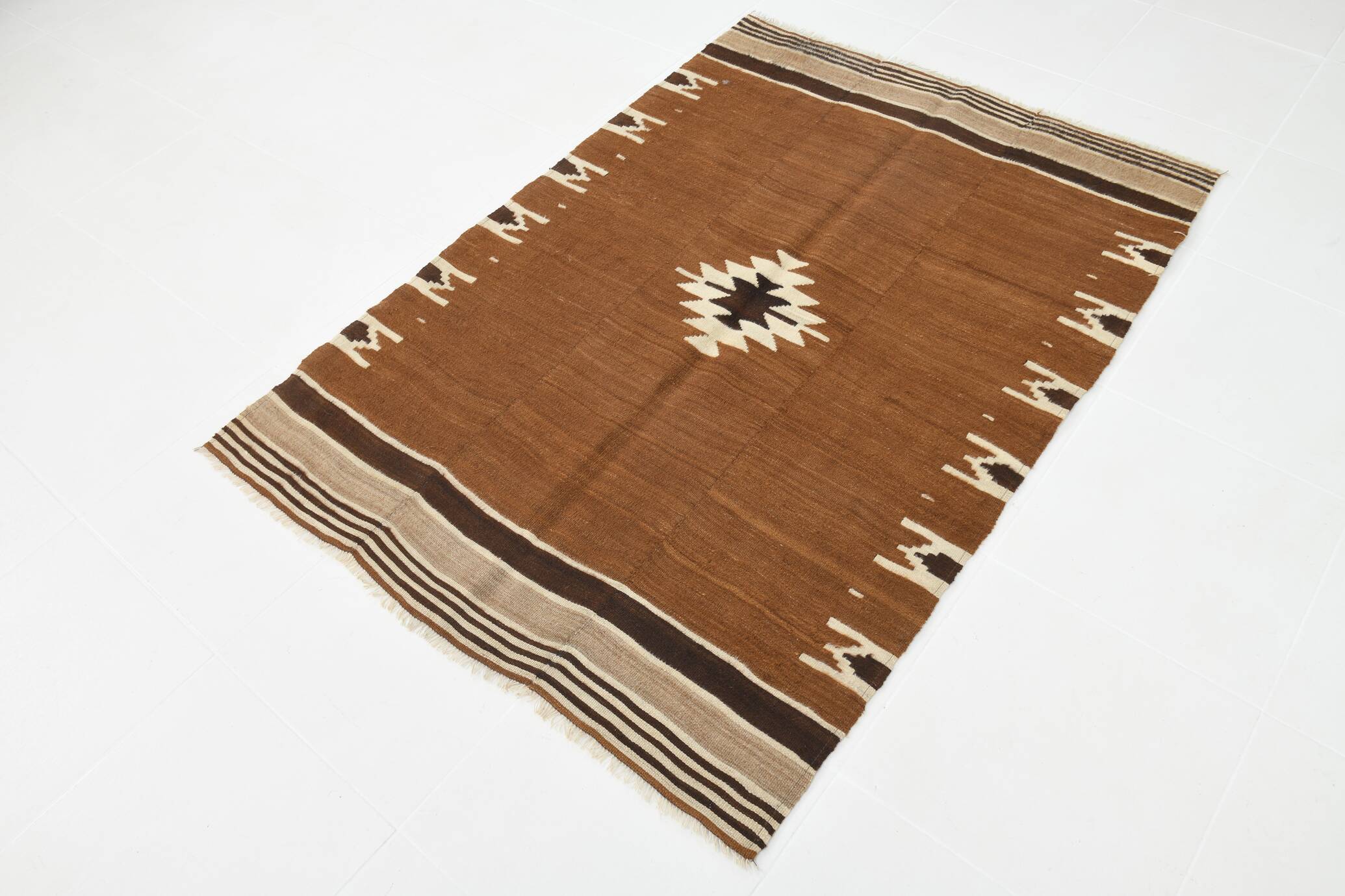 4x5 Camel Brown & Beige Vintage Kilim Rug, 118x161Cm