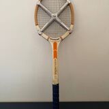 Raquette de tennis ancienne