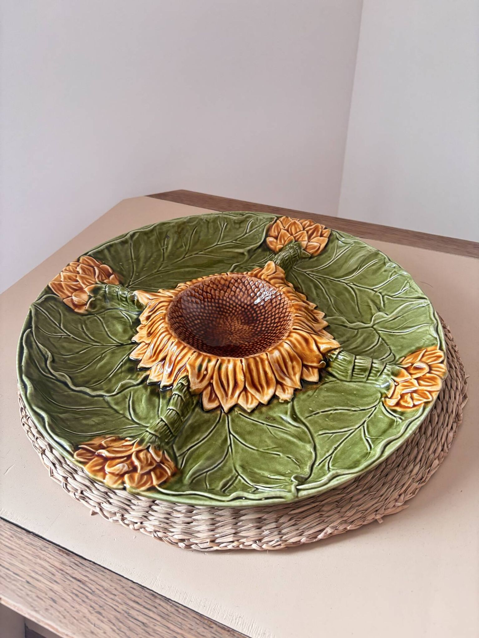 Sunflower plate slipware