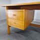Bureau d'écriture en chêne ge125 de hans j. wegner pour getama, danemark