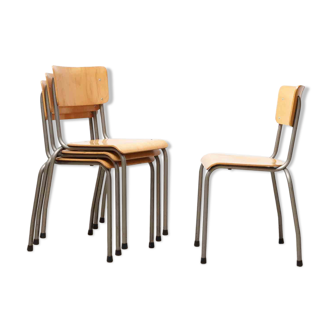 Chaises d'école empilables en hêtre