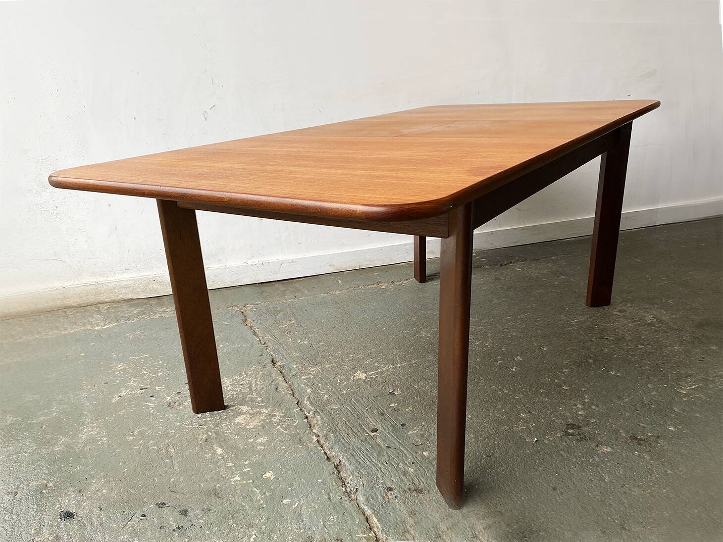 Rare G Plan Teak Extending Dining Table – Mid-Century Danish Style