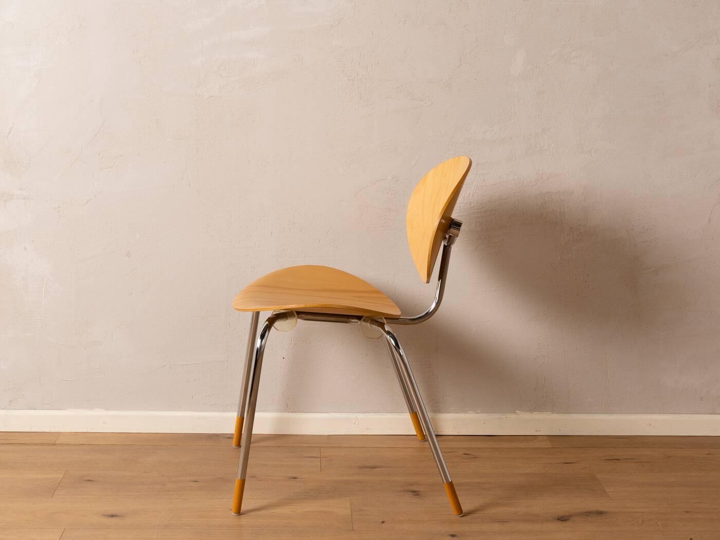 Chaises de salle à manger, modèle « Mosquito »