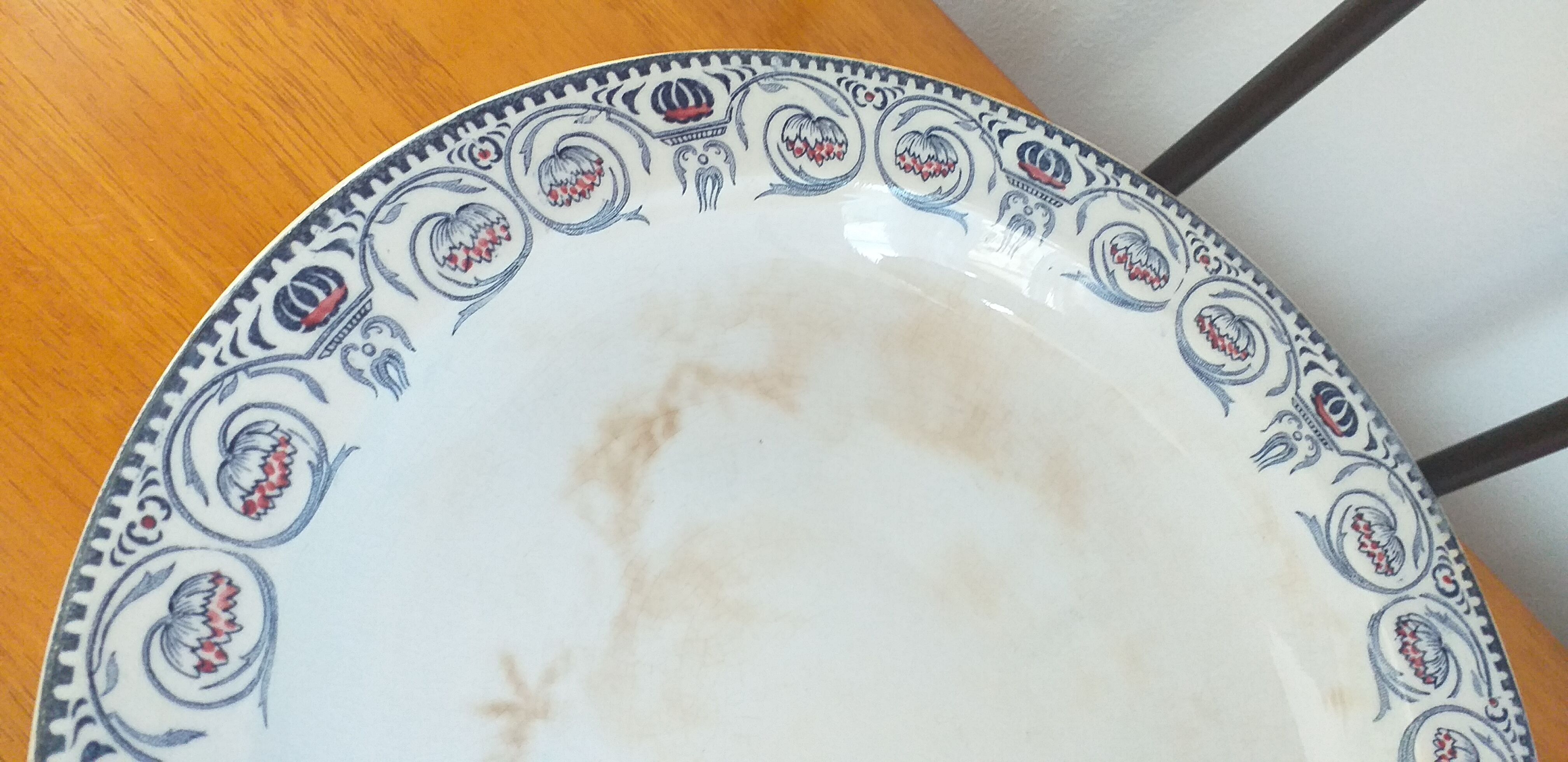 Porcelain compotier E. Bourgeois