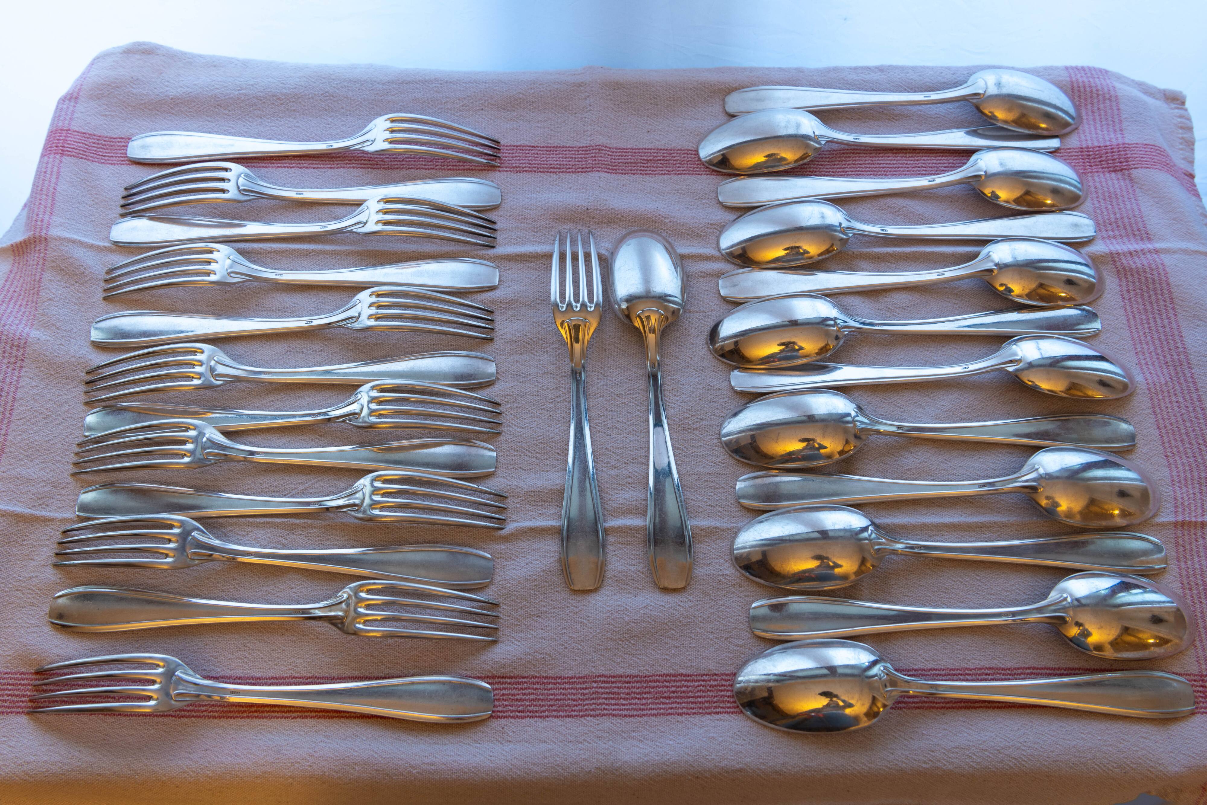 Housewife 1930 SFAM 26 pieces