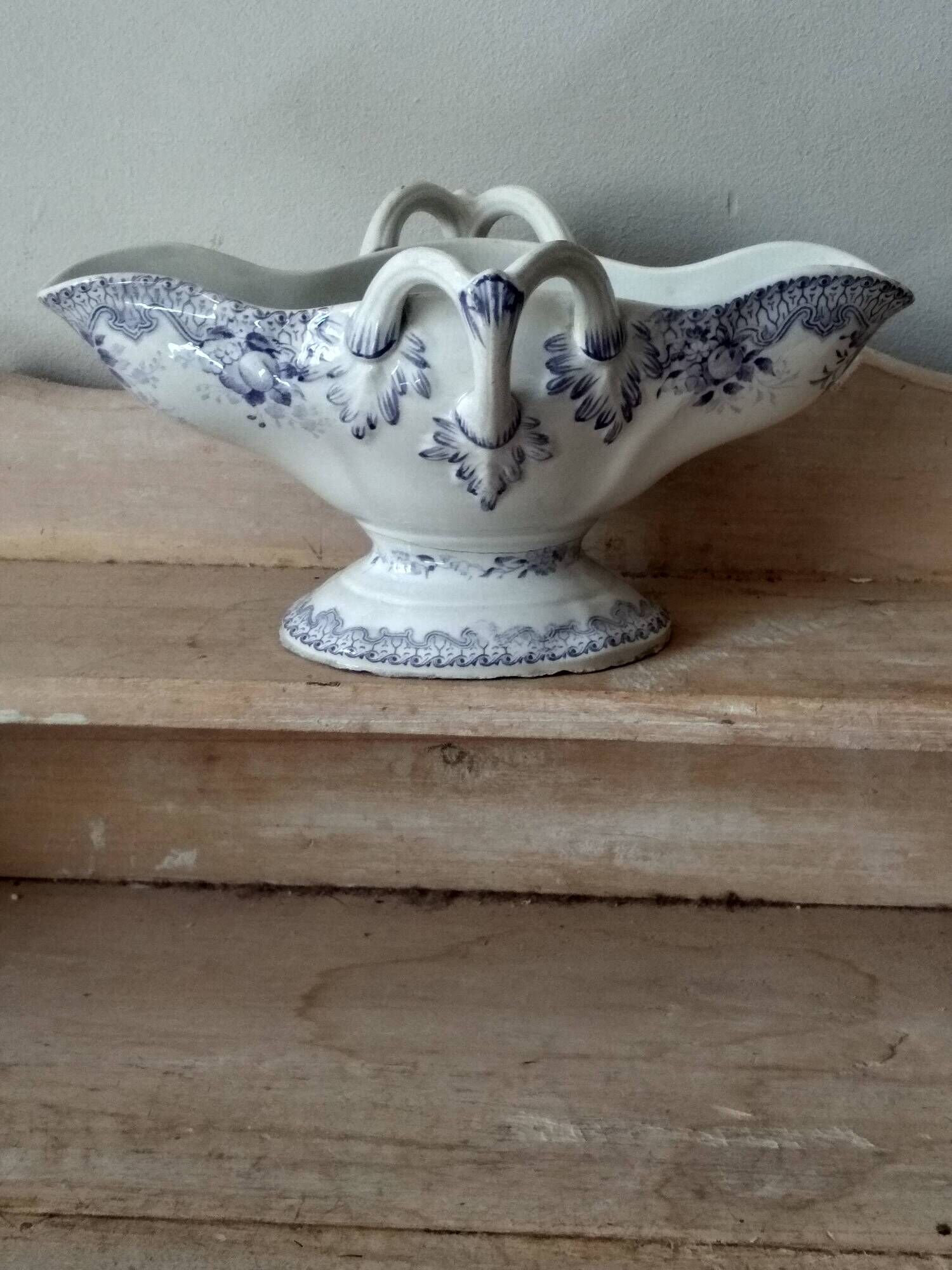 Iron earth gravy boat, Bouquet Creil & Montereau model, early 20th century