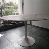 Knoll tulip table