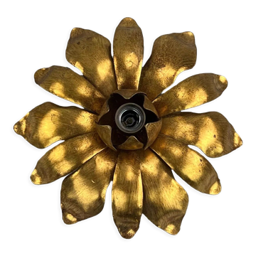 Wall sconce in brass