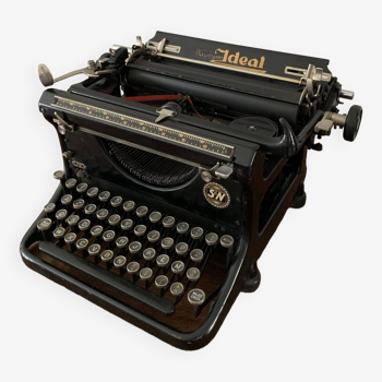 Machine à écrire Naumann Ideal