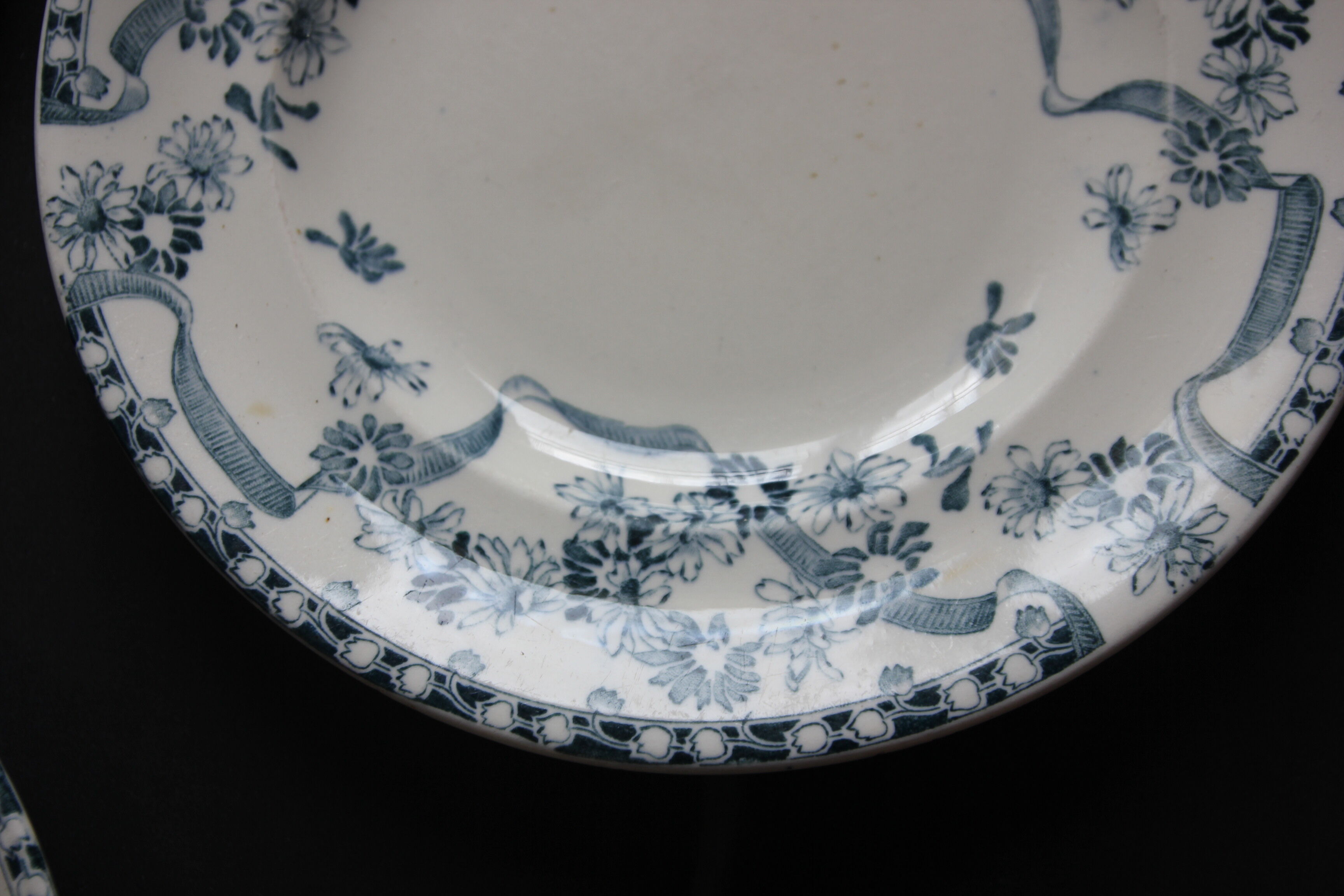 3 plates iron earth Paquerette de Longwy