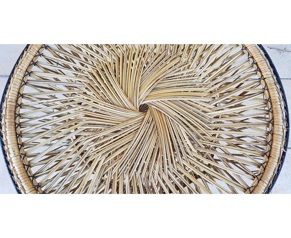 Tamtam table in rattan