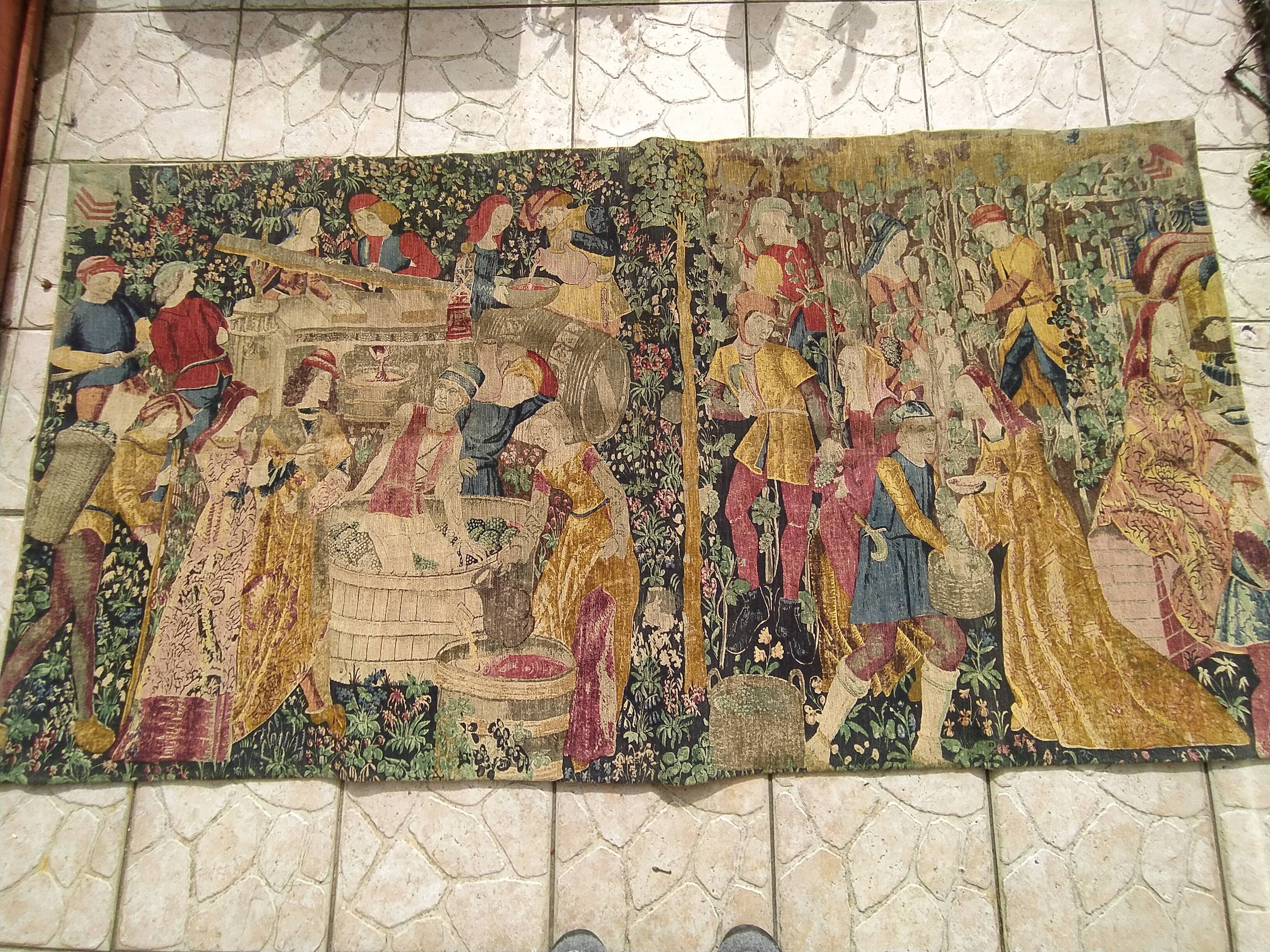 Rambouillet art tapestry the grape harvest