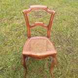 Chaise cannelée ancienne