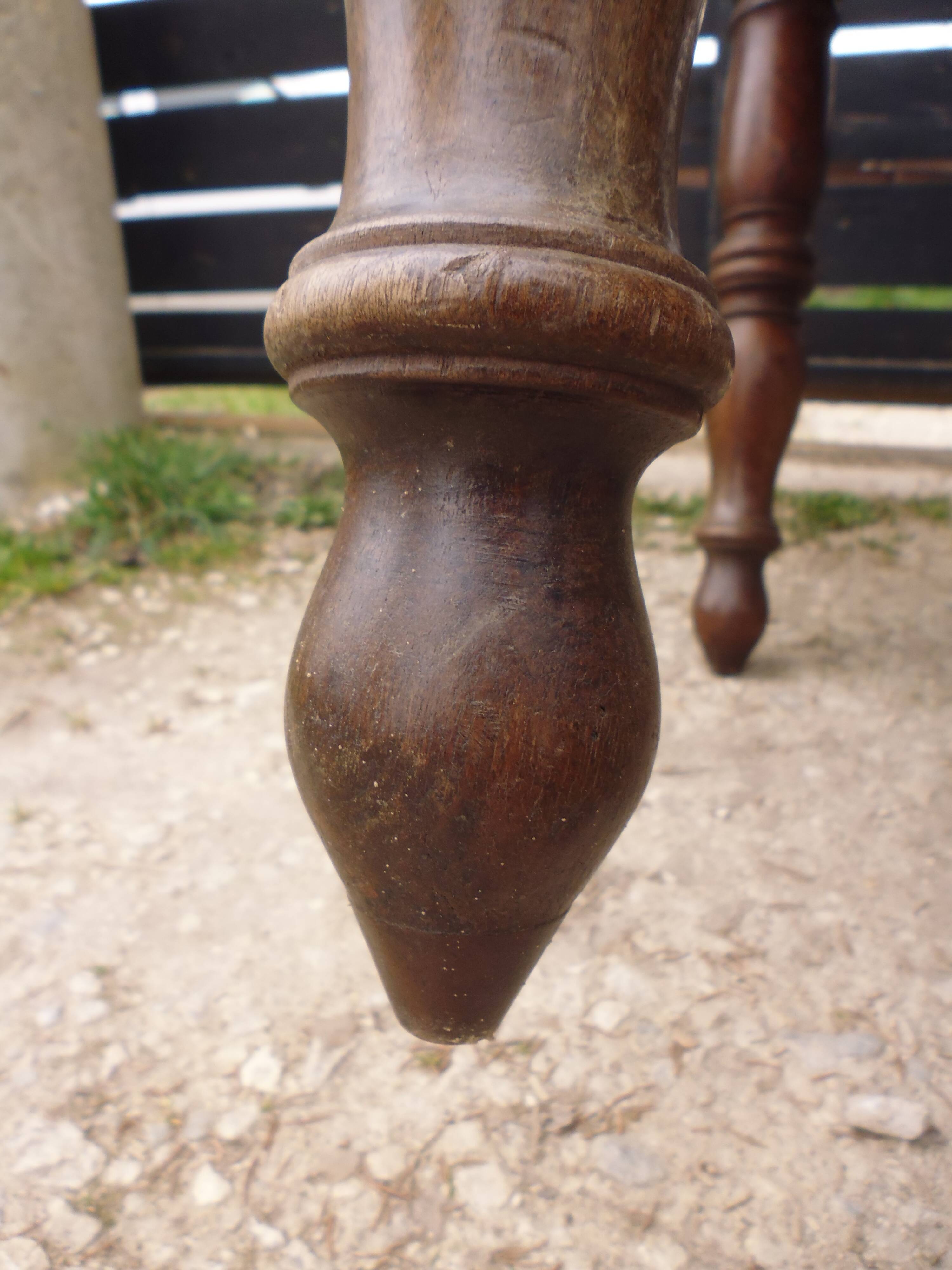 8-seater walnut farm table 199 cm 19th century