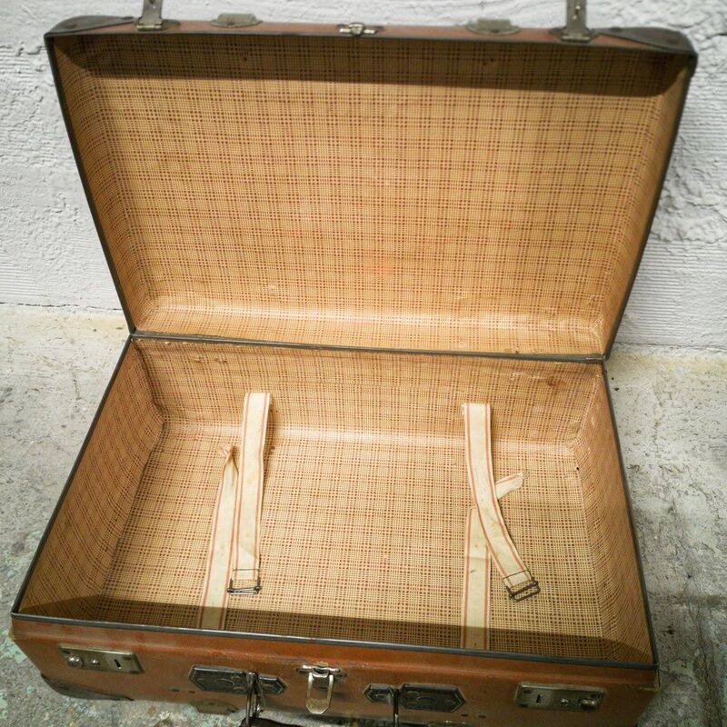 The cardboard suitcase