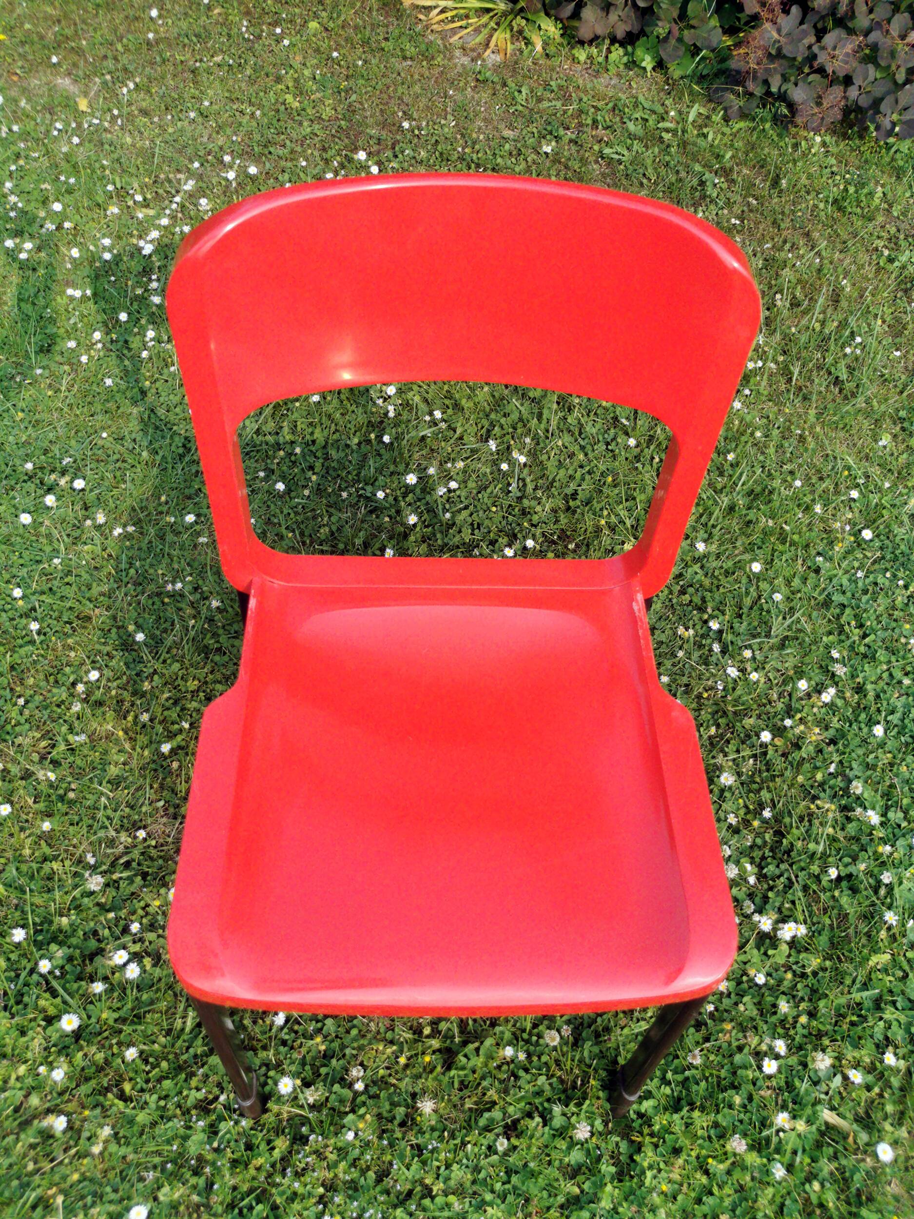 Série de 8 chaises design Pop année 1970-80