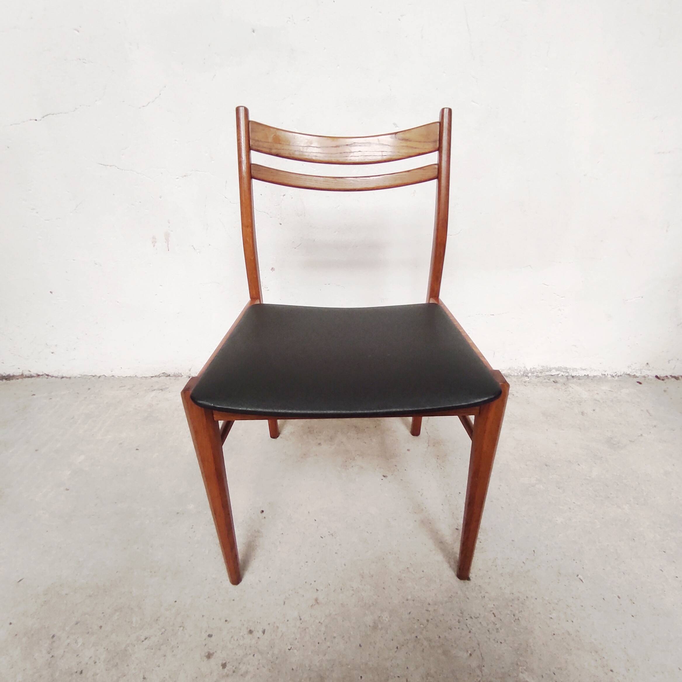 Set of 4 Scandinavian chairs, 1960