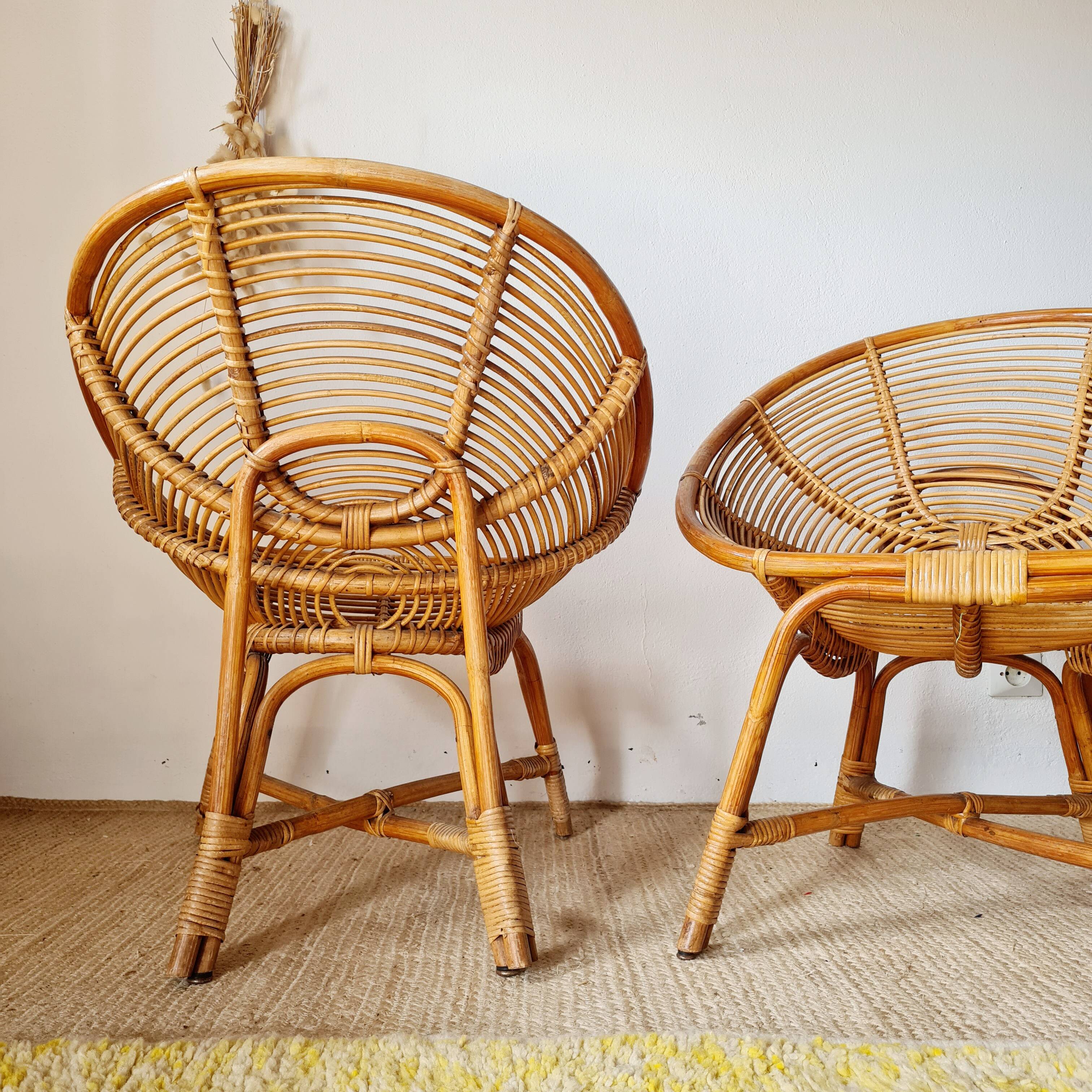 Pair of vintage basket chairs in rattan – Riviera style 1960