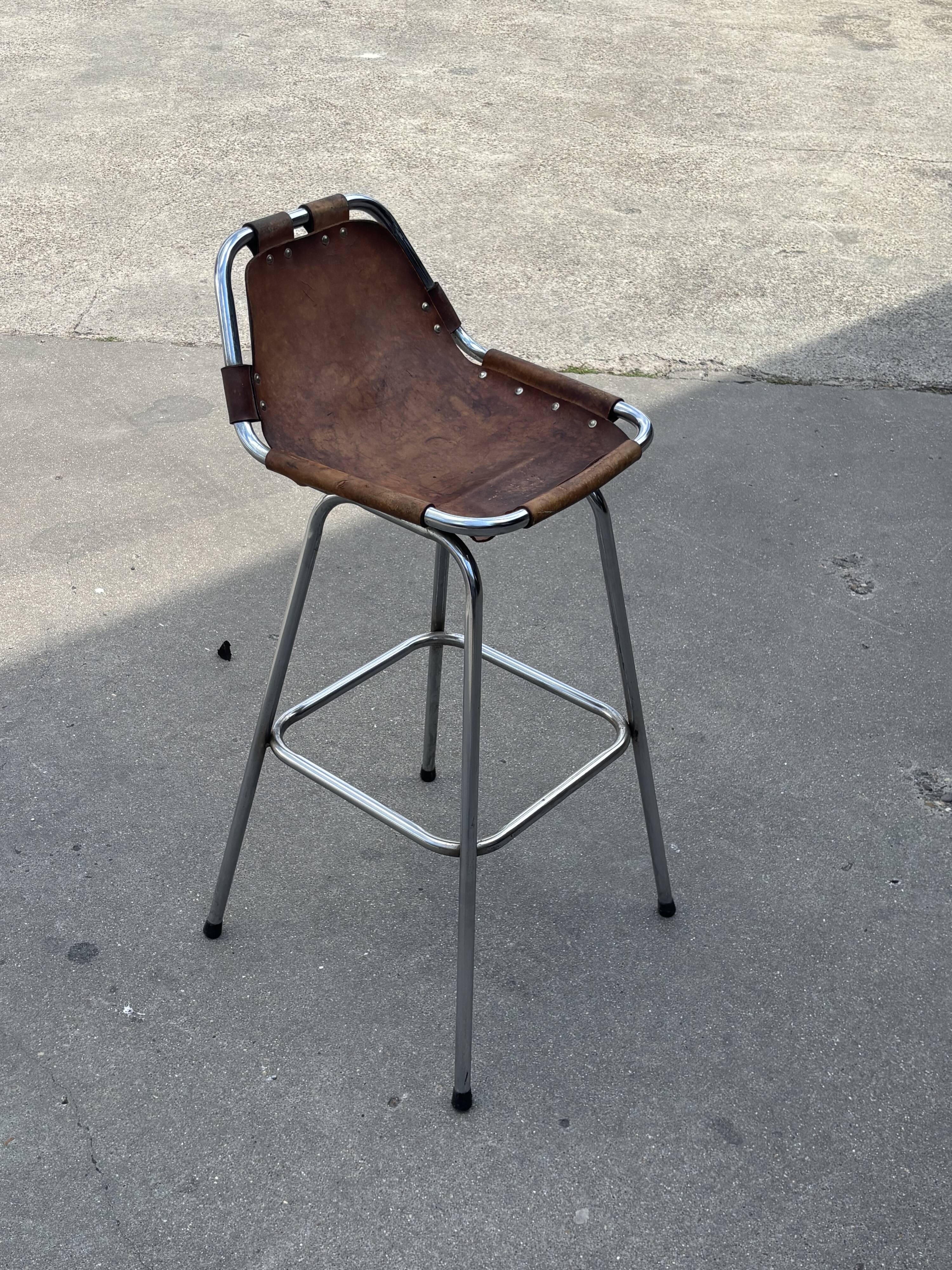 Tabouret de bar vintage Dal Vera sélectionné par Charlotte Perriand design 'Les Arcs'