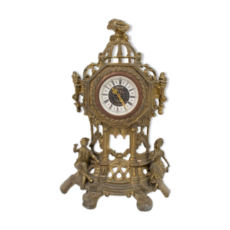 Decorative clock in bronze